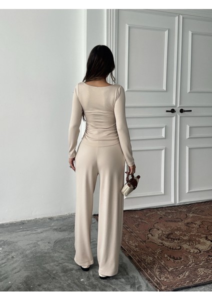 Bej Kare Yaka Büzgülü Modal Takım indirimleri