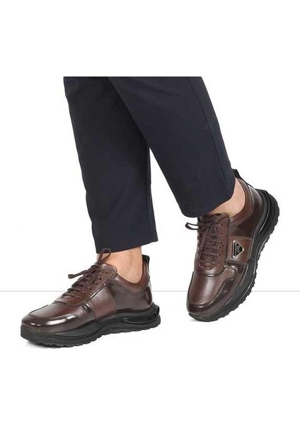 Erkek Kahverengi Bağcıklı Kalın Tabanlı Deri Sneaker