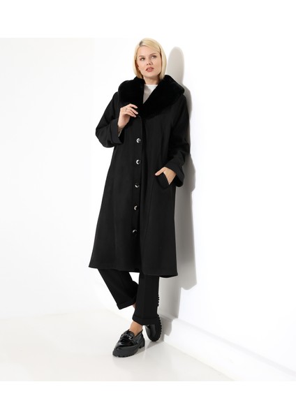 Şal Yaka Kürk Detay Uzun Kaban