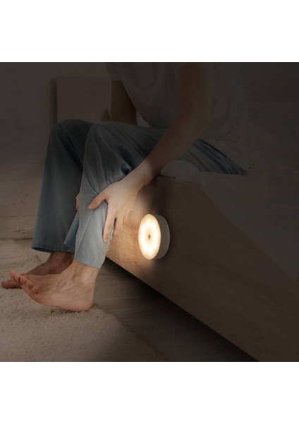 Şarjlı Sensörlü Mıknatıslı LED Işık Günışığı Enerji Tasarruflu 8.3x8.3x2 cm USB ile Şarj Edilebilir fırsatları