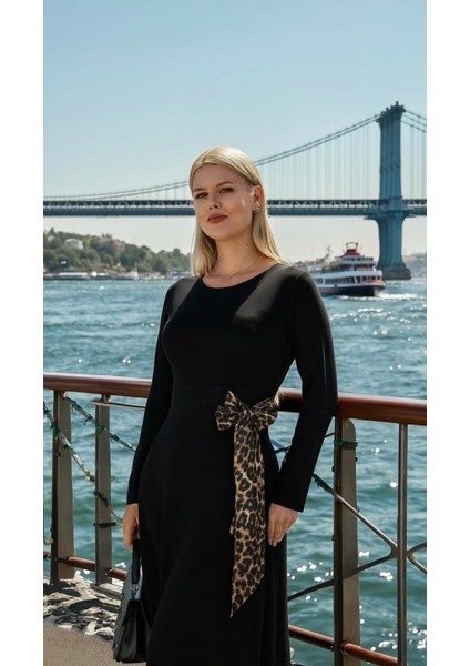 Kadın Bisiklet Yaka Leopar Fiyonk Detay Maxi Boy Elbise fiyatları