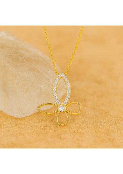14 Ayar Altın Kelebek Kolye – Zarif Yonca ve Minimal Şans Tasarımı modelleri
