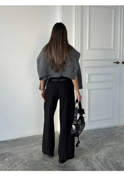 Siyah Paça Detaylı Kemerli Pantolon indirimleri