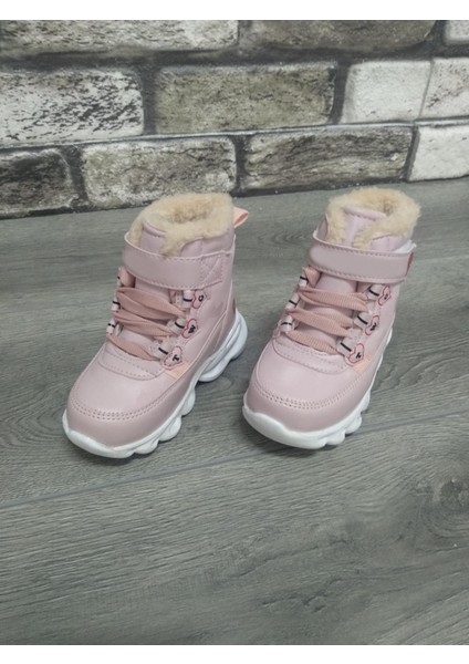 Içi Kürklü Kaydırmaz Kauçuk Taban Su Geçirmez Işıklı Çocuk Botu modelleri