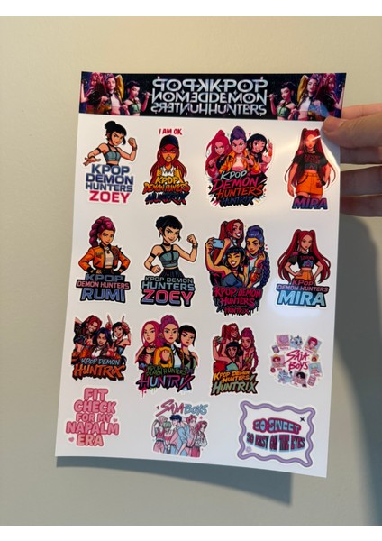 Kpop Hunters Sticker Seti – 15 Parça Anime Karakter Çıkartma | Defter, Laptop,