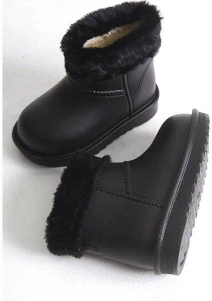 K.968 Yağmur Botu 26/27 - Siyah fırsatları