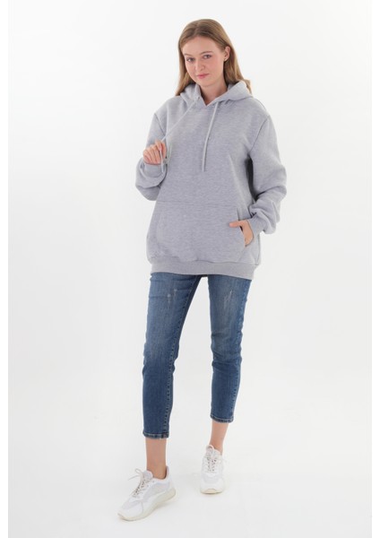 Unisex Nakışlı Gri Renk Kapüşonlu Sweatshirt (Nakış Gri Renk) Kapüşonlu sweatshirt kesimleri Unisex olarak belirlenmiştir. Hem Erkek hem de Kadın için dizayn edilmiştir. fırsatları