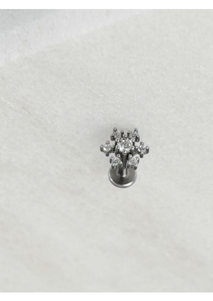 Minimal Kar Tanesi Şeklinde Taşlı Silver Piercing modelleri