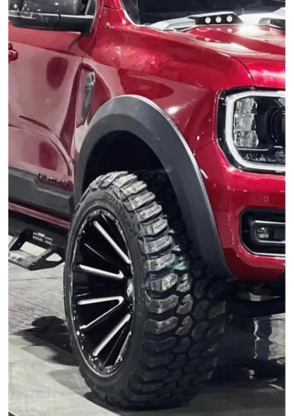 Roal Tunıng Ford Ranger T9 2022+SLİMÇAMURLUK Dodik Seti Piano Black modelleri