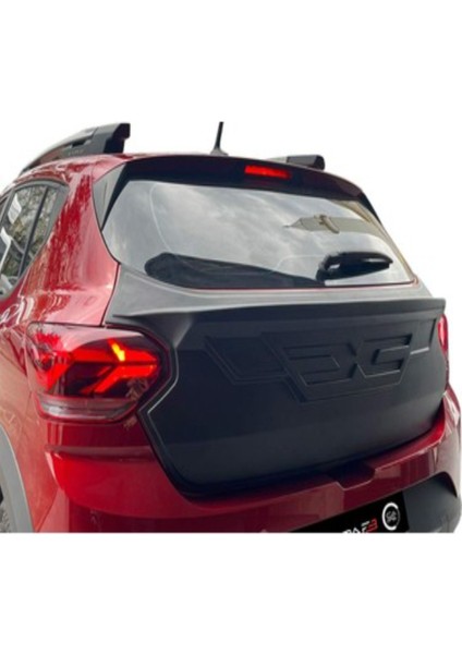 Roal Tunıng Dacia Sandero Arka Bagaj Kapak Kabartma Dodik 2021 ve Üzeri Uyumludur fiyatları