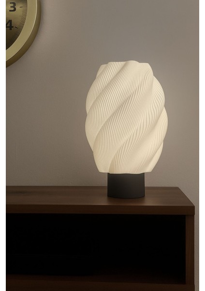 Modern Spiral Desenli LED Gece Lambası 14X24 – Pla Plastik Çevre Dostu, Enerji Tasarruflu Dekoratif Masa ve Komodin Lambası indirimleri