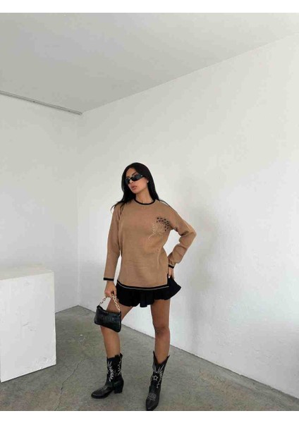 Işlemeli Kazak Modeli fırsatları