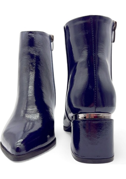 Cleo Sivri Burun Kalın Ökçe Lacivert Rugan Hakiki Deri Kadın Bot fırsatları