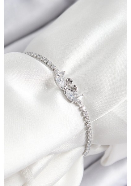 Bfs Pirinç Zirkon Taşlı Kuğu Model Gümüş Renk Asansörlü Kadın Bileklik