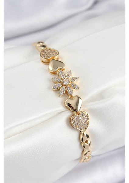 Bfs Pirinç Zirkon Taşlı Kalp Detaylı Çiçek Model Gold Renk Kadın Bileklik