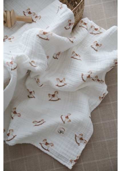 Çift Katlı Nostaljik At Desenli Organik Müslin Örtü