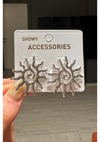 Kadın Gümüş Renk Tarz Küpe fiyatları