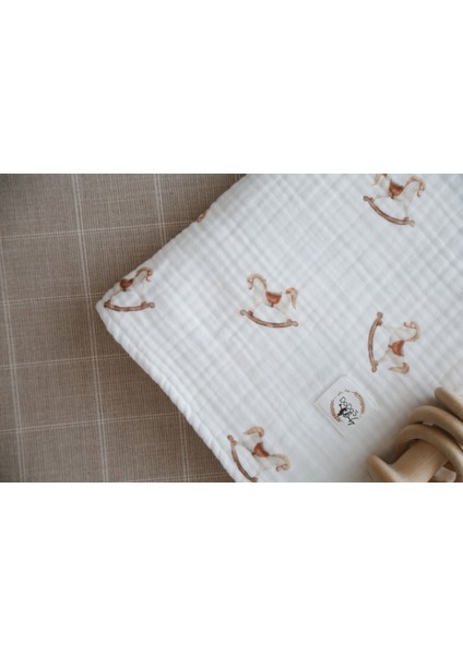 Çift Katlı Nostaljik At Desenli Organik Müslin Örtü