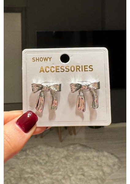 Kadın Fiyonklu Kurdele Küpe