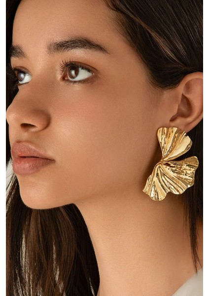 Kadın Gümüş Rengi Tasarım Küpe fiyatları