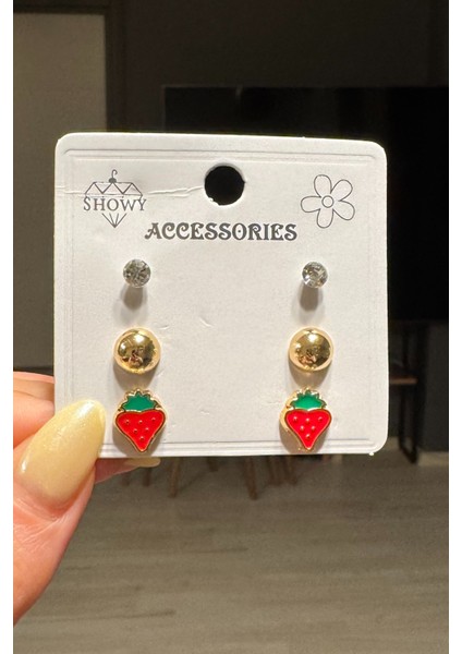 Kadın 6'lı Çilek Küpe Seti