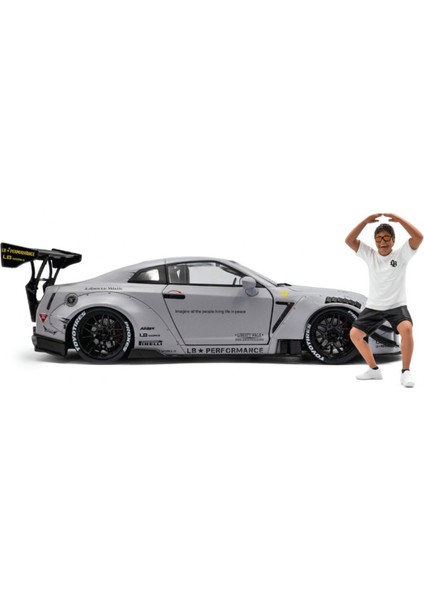 1:18 Solido 2024 Nissan Gtr R35 Liberty Walk Edition With Wataru Kato Figurine modelleri