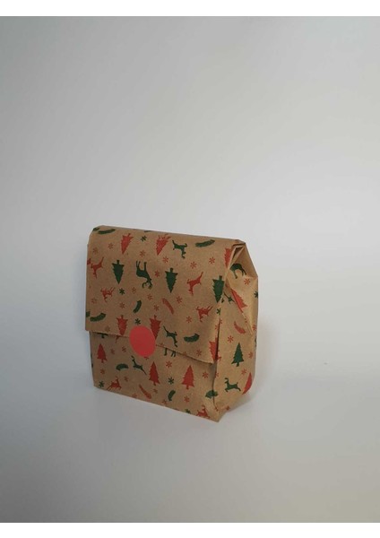 20 Adet Kraft Geyik Çam Kar Desenli Dik Duran Hediye Paketi Ambalaj Kağıdı 13X24 fiyatları