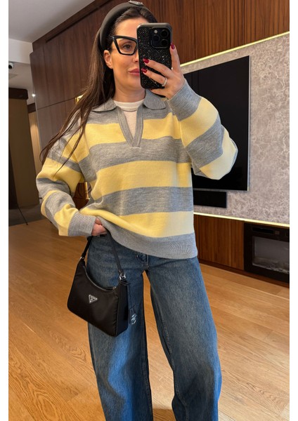 V Yaka Şerit Çizgili Triko Kazak- Gri