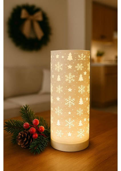 Yılbaşı Temalı Dekoratif Gece Lambası – Sıcak Işığıyla Ortama Huzur Katın