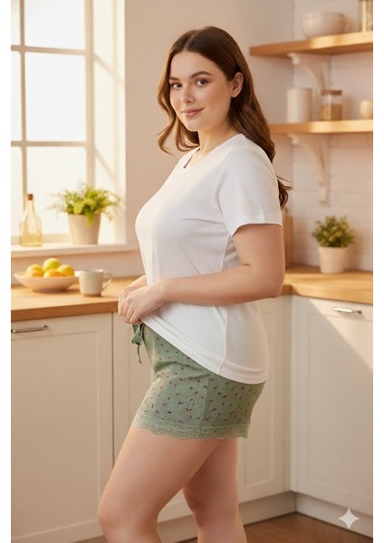 Düz Renk Mini Çiçek Desenli Penye Kadın Ev Şortu Bacak Dantel Detaylı Ev Giyim Yeşil indirimleri