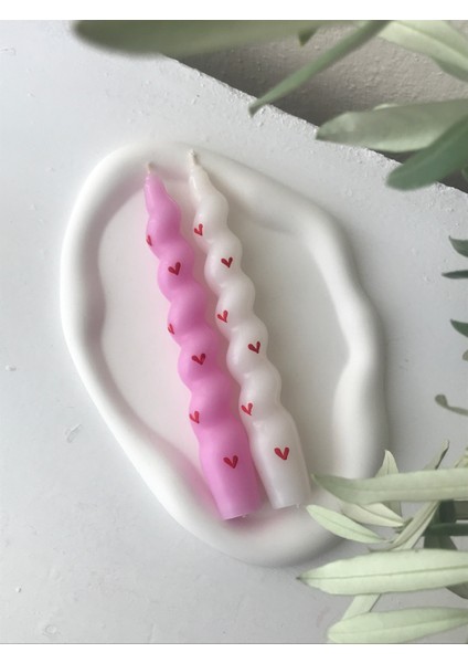 2'li Kırmızı Kalp Desenli Dekoratif Burgulu Şamdan Mum Seti - Desenli Renkli Mum