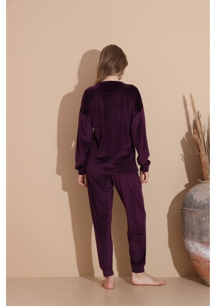 Baskılı Kadife Pijama Takımı fiyatları