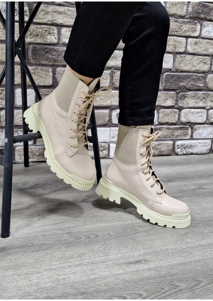 Bağcıklı Lastikli Kaymaz Kauçuk Kalın Taban Kadın Günlük Bot