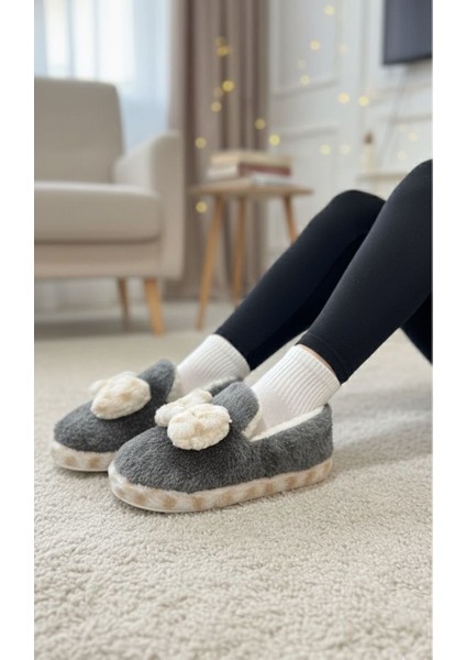 Şirin Kadın Peluş Ev Pandufu Kaymaz Taban Konforlu ve Sevimli tasarım fiyatları