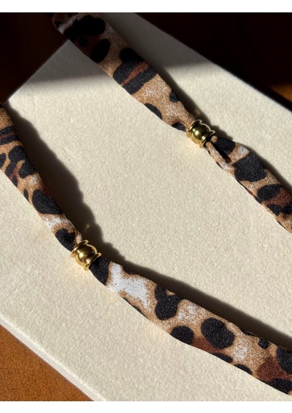 Çelik Çiçek Leopar Desenli Kolye fiyatları