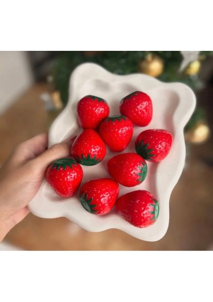 Çilek Şeklinde Lip Balm