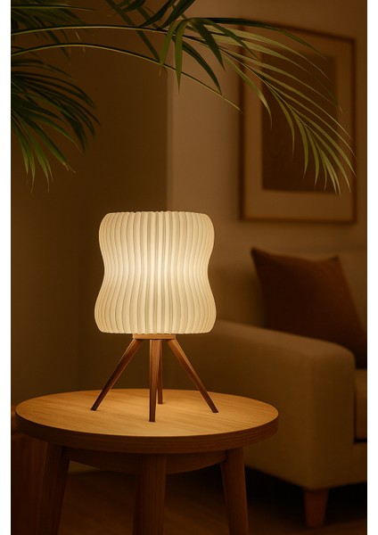 Modern Tripod Ayaklı Masa Lambası – Sıcak Işık, Premium Dekor Aydınlatma