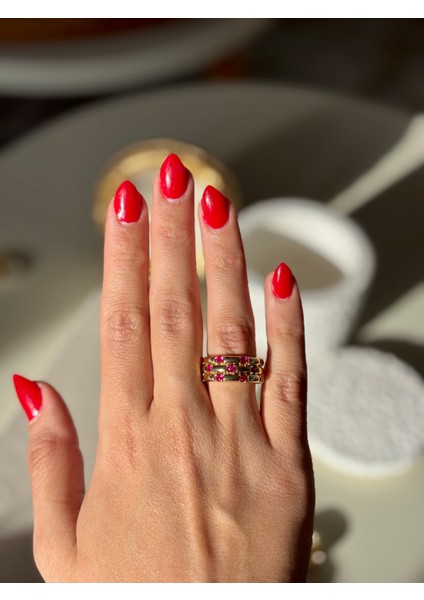 Pembe Zirkon Taşlı Yüzük