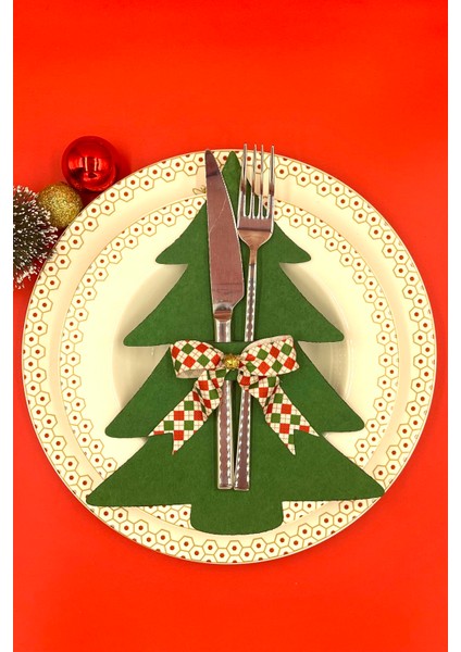 4 Adet Yeşil Keçe Çam Ağacı Kurdele ve Zil Aksesuarlı Yılbaşı Sofrası Çatal Bıçaklık Servis Seti