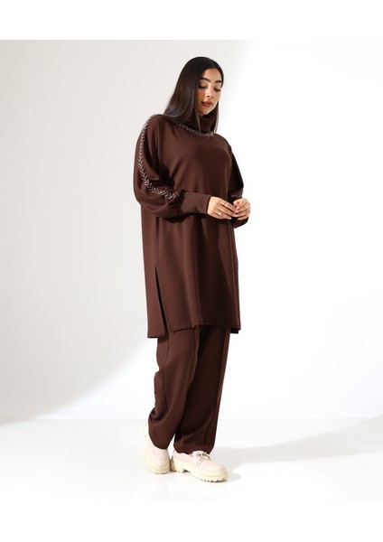 Yumuşak Dokulu Triko Detay Iki Parça Takım fırsatları