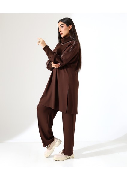 Yumuşak Dokulu Triko Detay Iki Parça Takım indirimleri