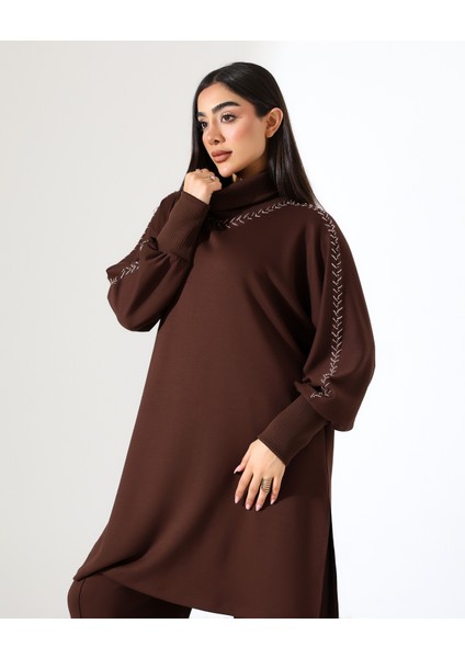 Yumuşak Dokulu Triko Detay Iki Parça Takım