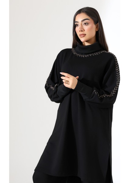 Yumuşak Dokulu Triko Detay Iki Parça Takım