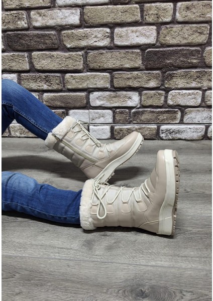 Içi Kürklü Kaydırmaz Kauçuk Taban Su Geçirmez Kar Botu modelleri