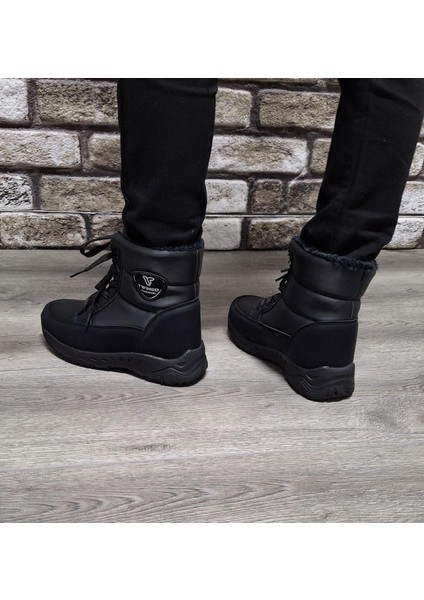 Içi Kürklü Kaydırmaz Kauçuk Taban Suya ve Soğuğa Dayanıklı Bağcıklı Bot modelleri