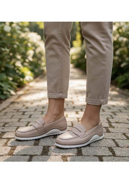 B260700 Iç Dış Hakiki Yumuşak Deri Kadın Açık Vizon Renk Makosen Ayakkabı
