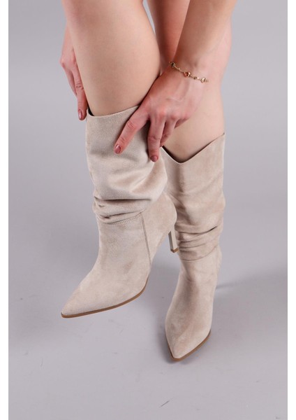Arlon Büzgülü Çekme Topuklu Çizme Bej fırsatları