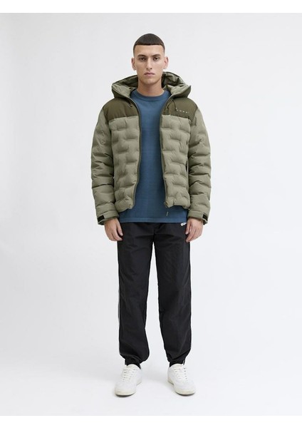 Jack Jones Poınt Heat Quılted Puffer Erkek Ceket 12285932 modelleri