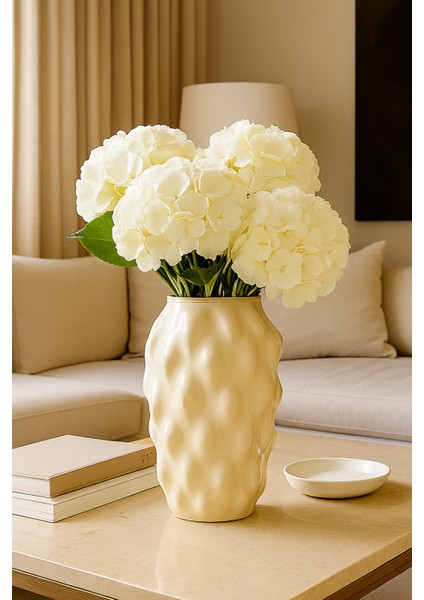 Krem Renk Vazo Özel Tasarım Senyor Cam Vazo 25*10 cm