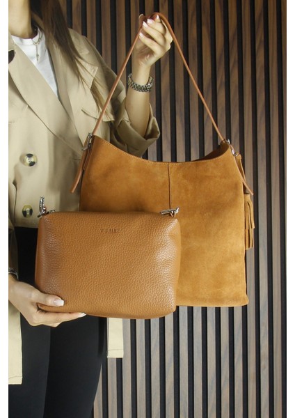 Taba Hakiki Dana Süet Püsküllü Manyetik Kapaklı Büyük Boy Günlük Omuz Çantası ve El Çantası